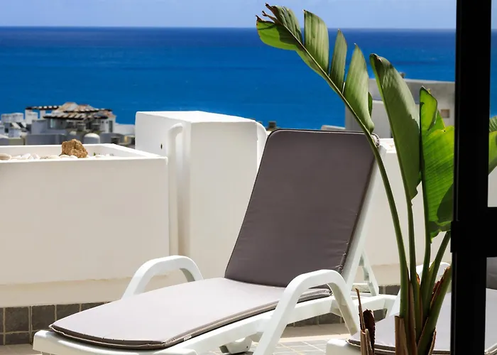 Beachfront Apartments - Amazing Ocean View
